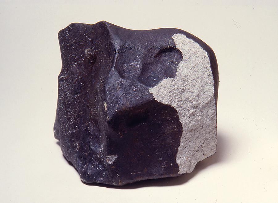 YPM MIN 101126: Wethersfield meteorite (1982)